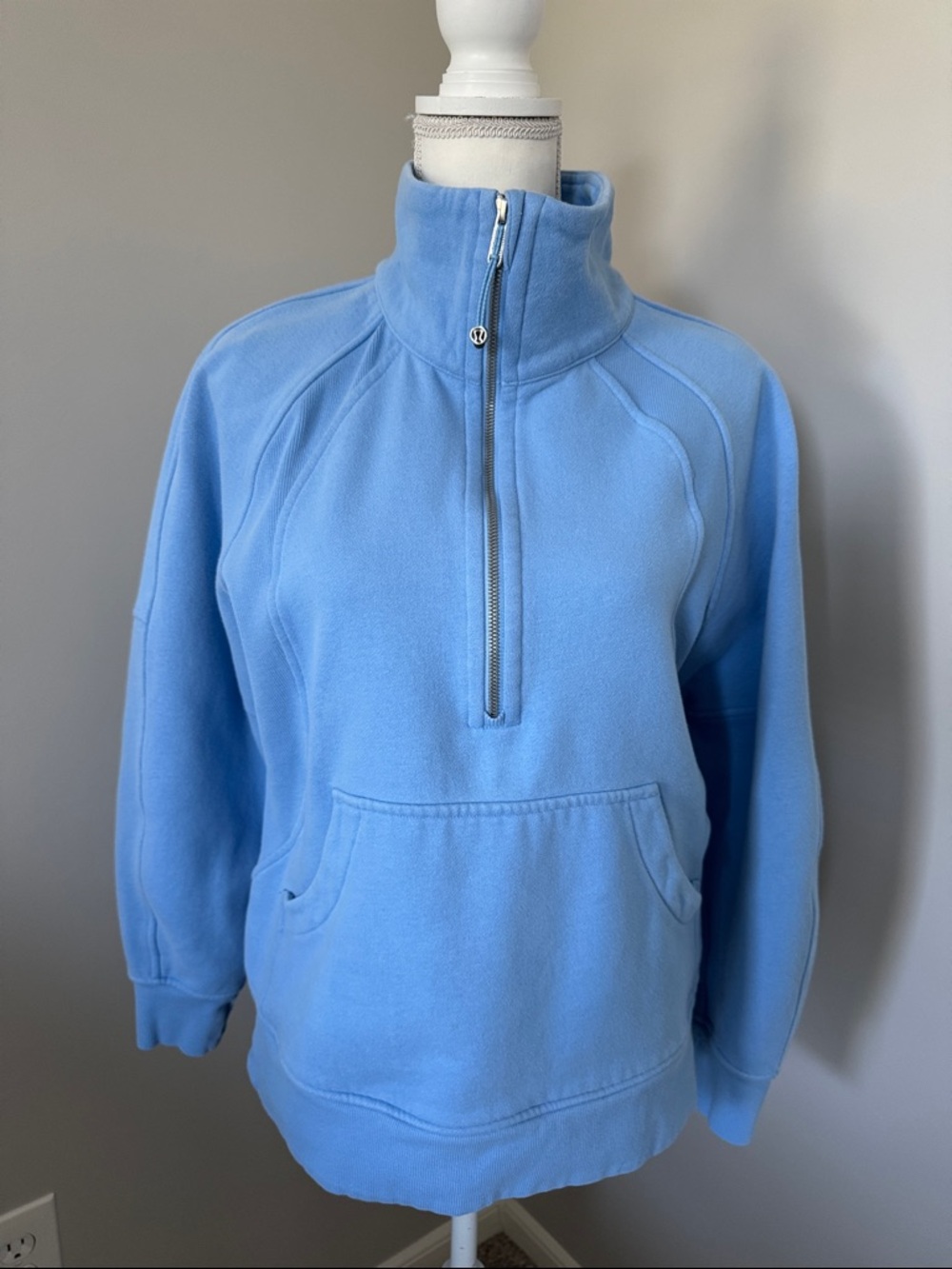 Lululemon Scuba